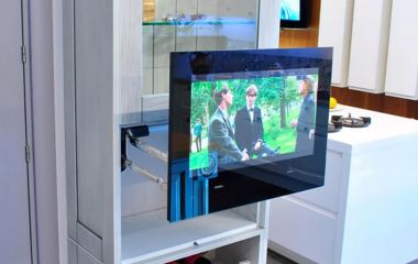 Почему стоит приобрести встраиваемый телевизор?