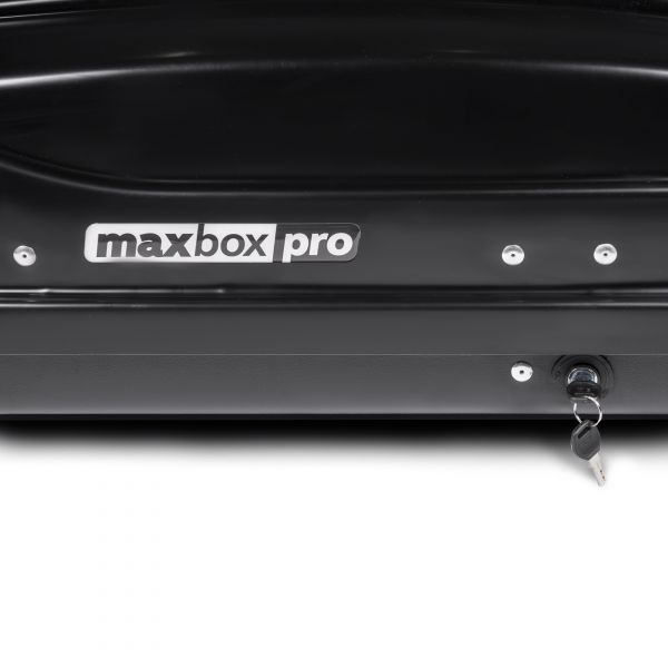 Автобокс MaxBox PRO 430 (малый) черный глянцевый (металлик) 136*96*42 см двустороннее открывание (багажный бокс на крышу)