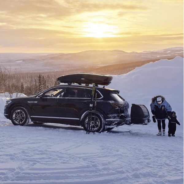 Автобокс THULE Motion XT XXL 900 610л (черный глянцевый)