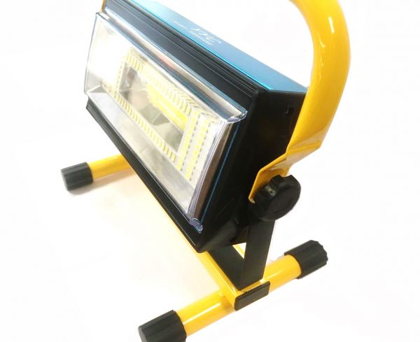 Фонарь-прожектор светодиодный аккумуляторный YYC WJ001 с Power Bank