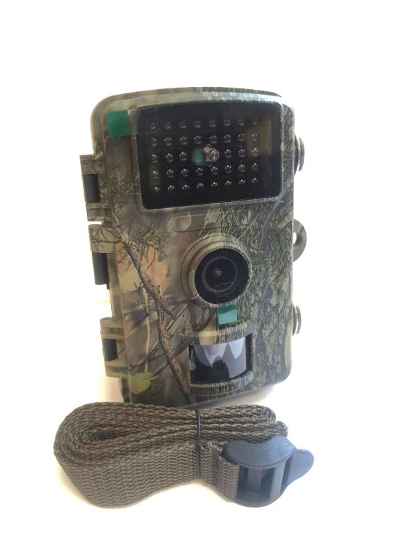 Фотоловушка TrailCam M60 + карта памяти 32Гб